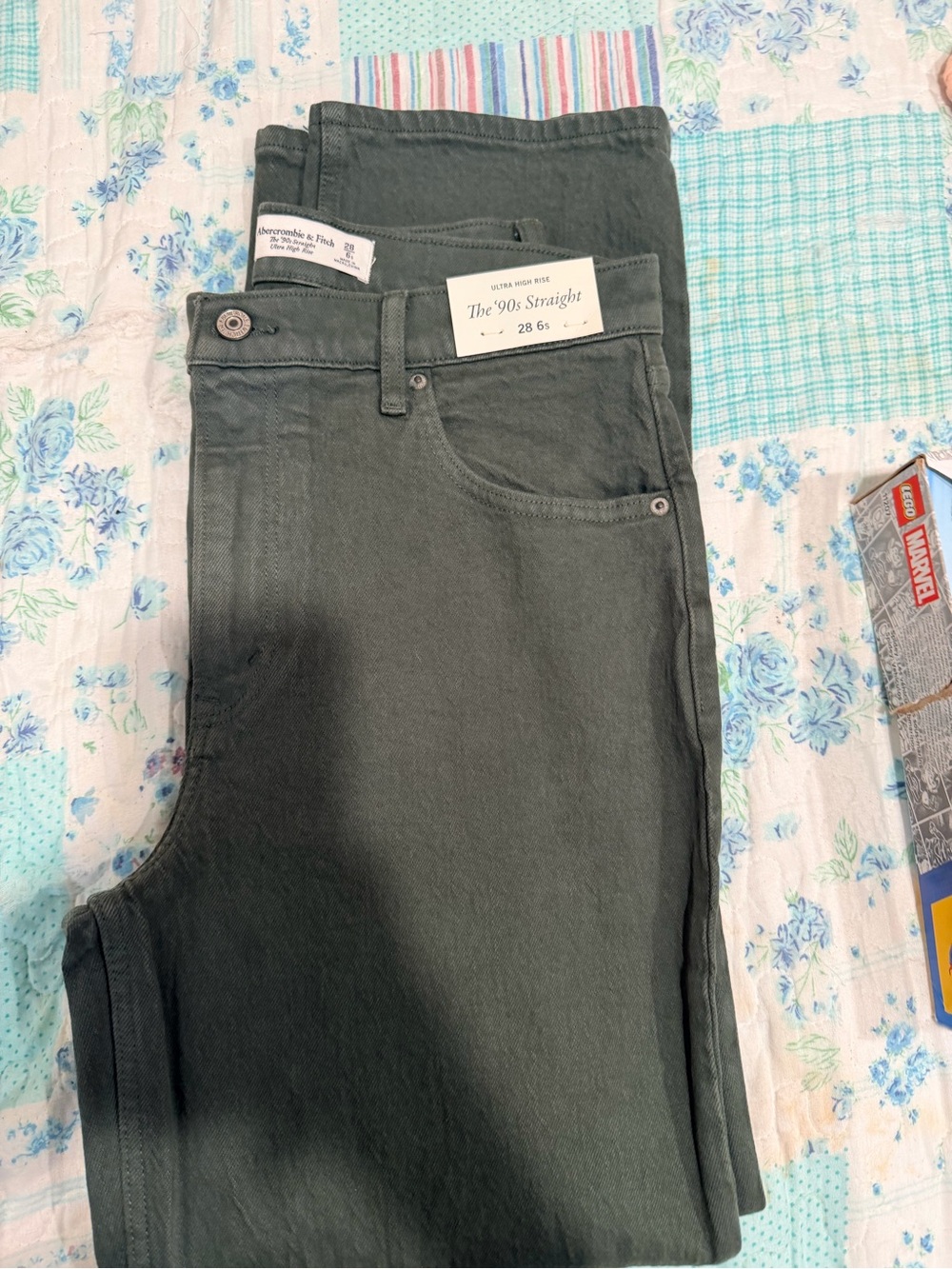 Abercrombie & Fitch Women's Straight Leg Jeans - Olive Green